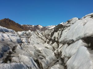 Diepe kloven Svínafellsjökull gletsjer IJsland